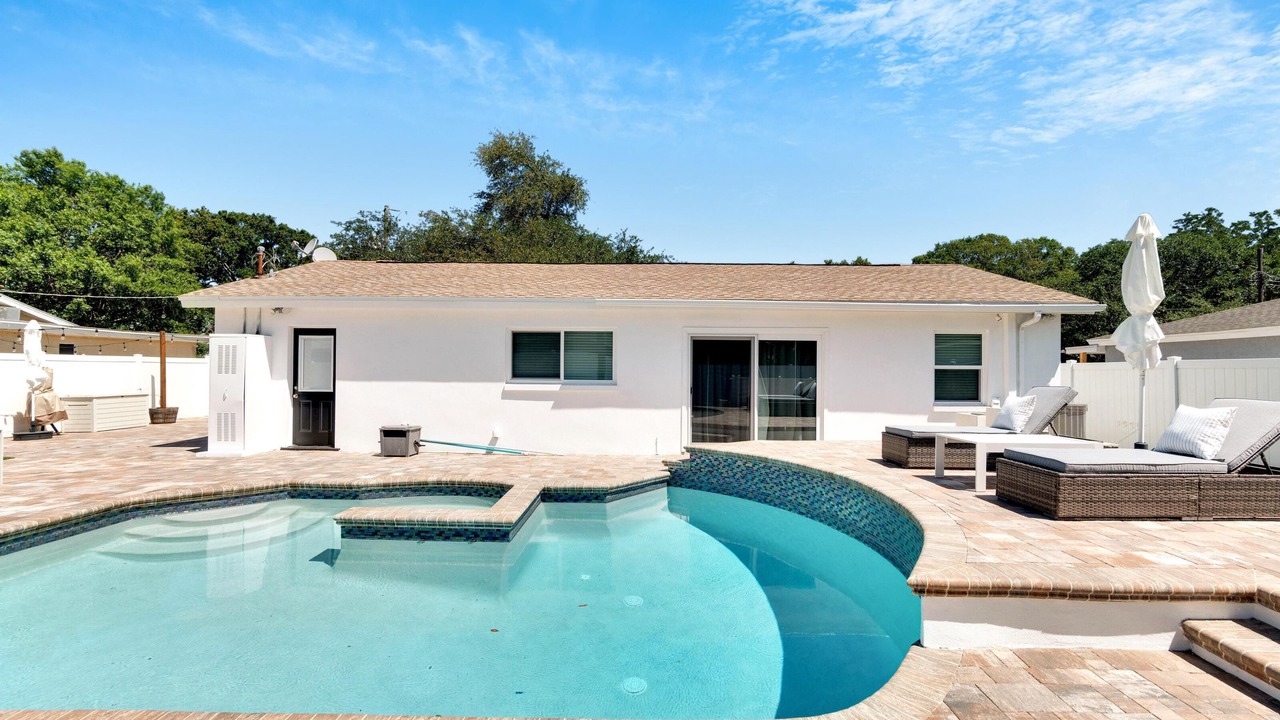 Photo of Outdoor in Sun Bay South