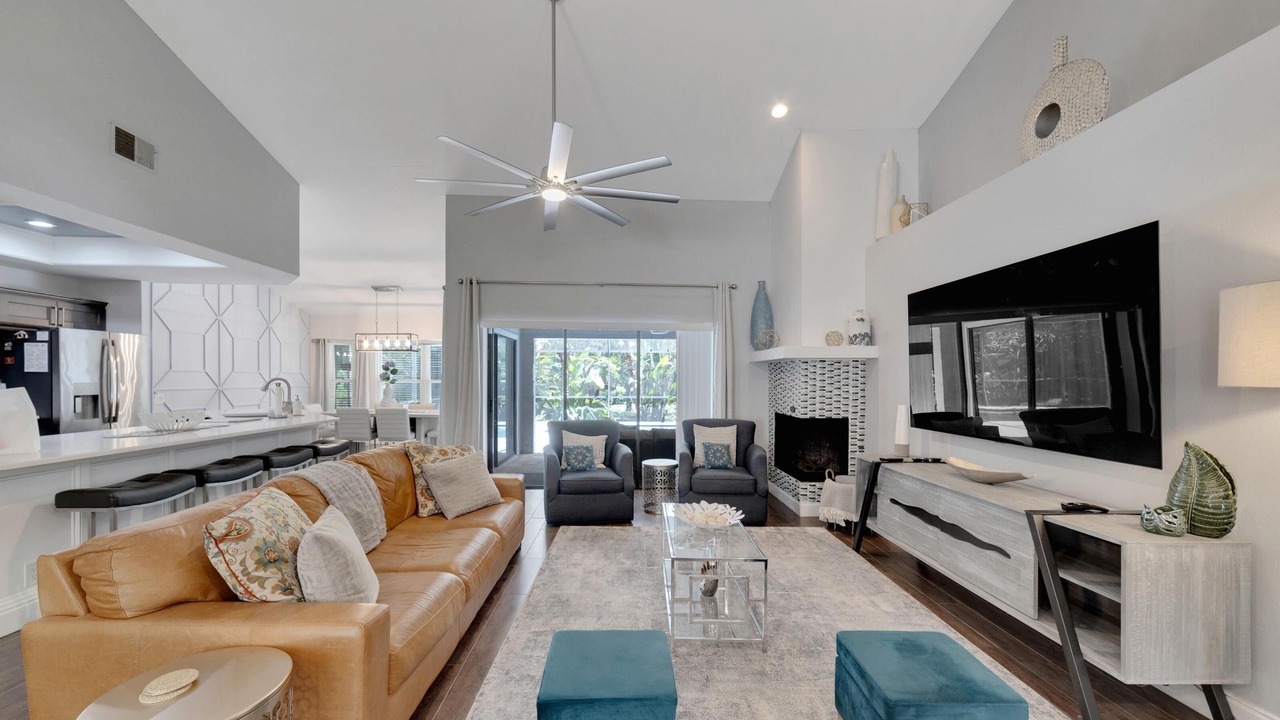 Photo of Livingroom in Allen's Ridge