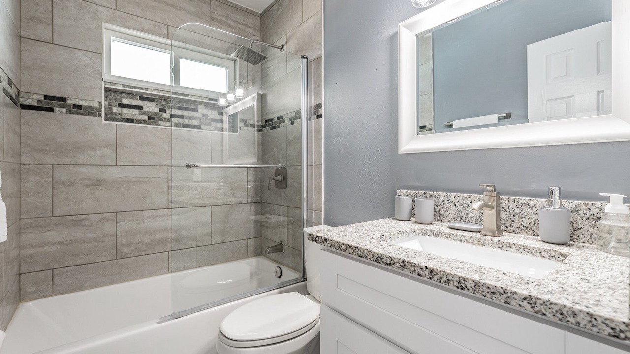 Photo of Bathroom in Largo