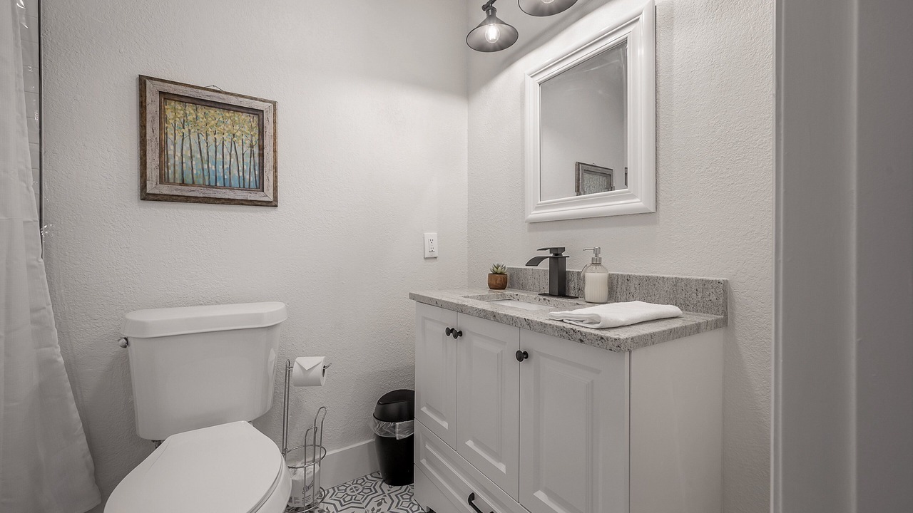 Photo of Bathroom in Tampa Heights