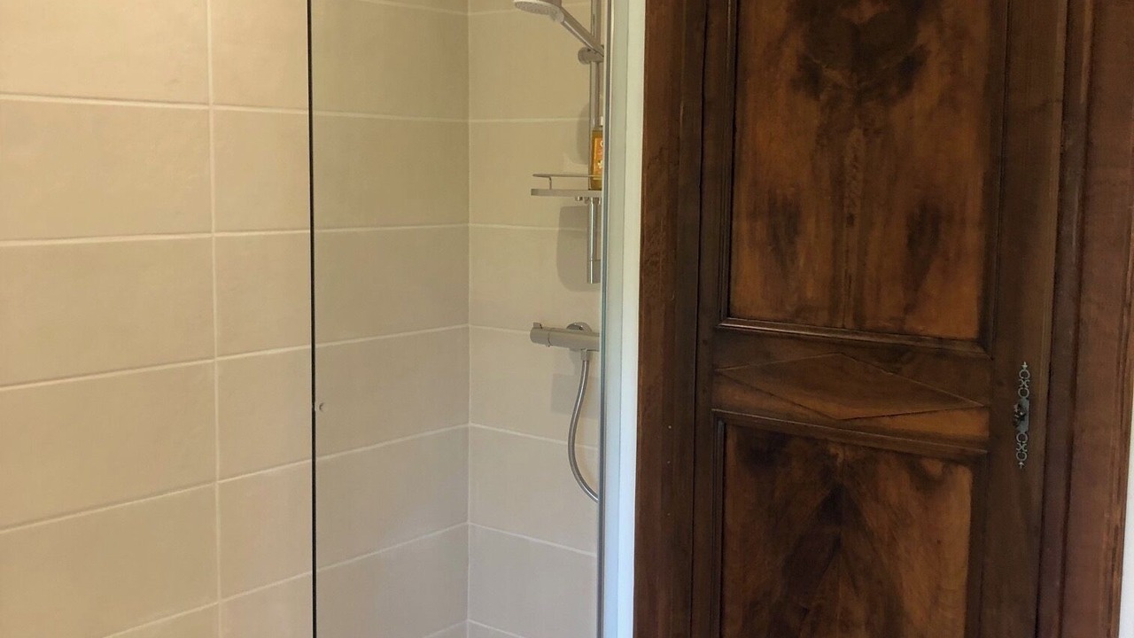 Photo of Bathroom in Mont-Saint-Jean