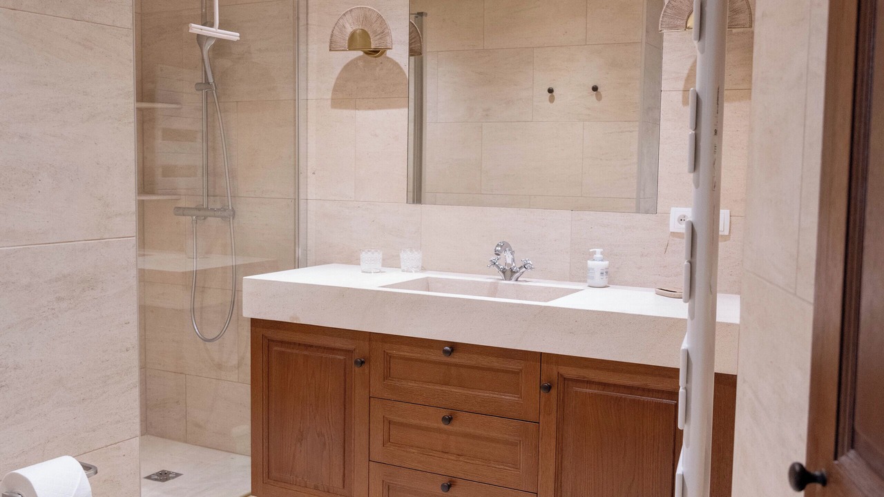 Photo of Bathroom in Mont-Saint-Jean