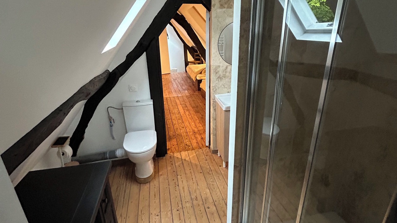 Photo of Bathroom in Touffreville