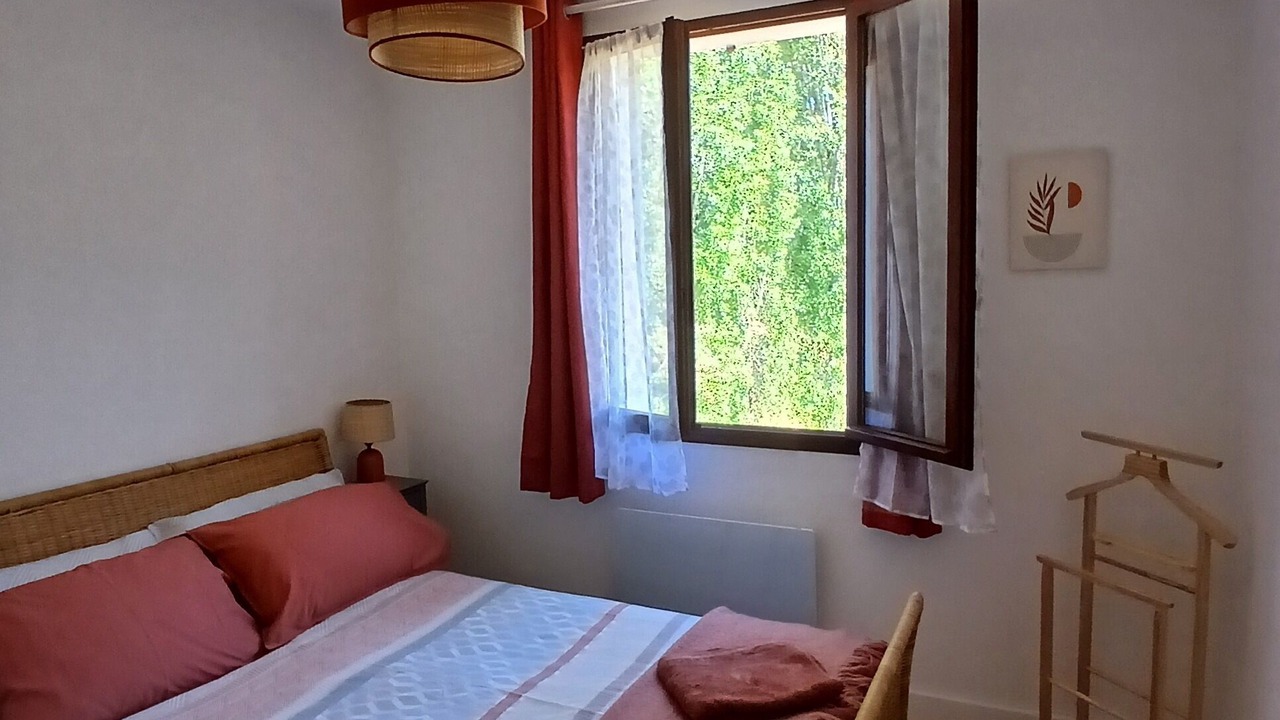 Photo of Bedroom in Seyne