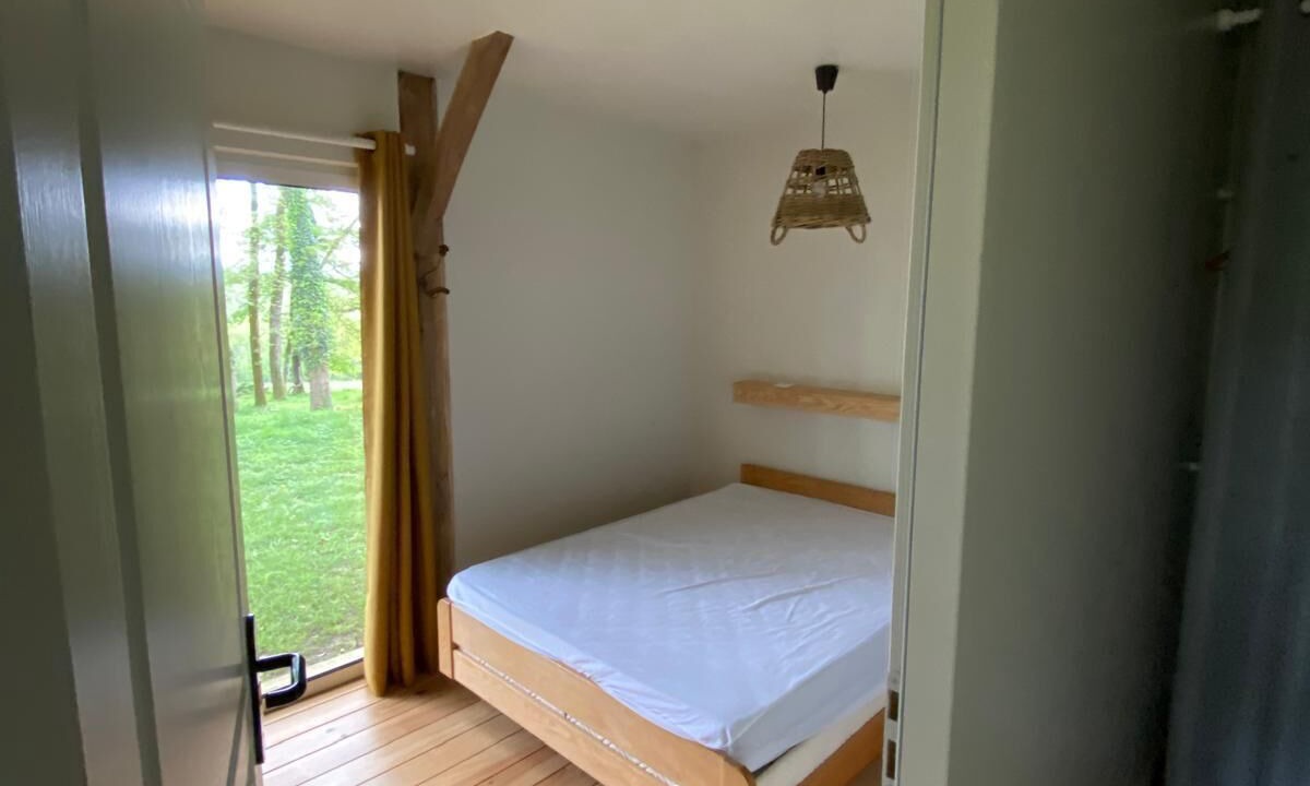 Photo of Bedroom in Doissat