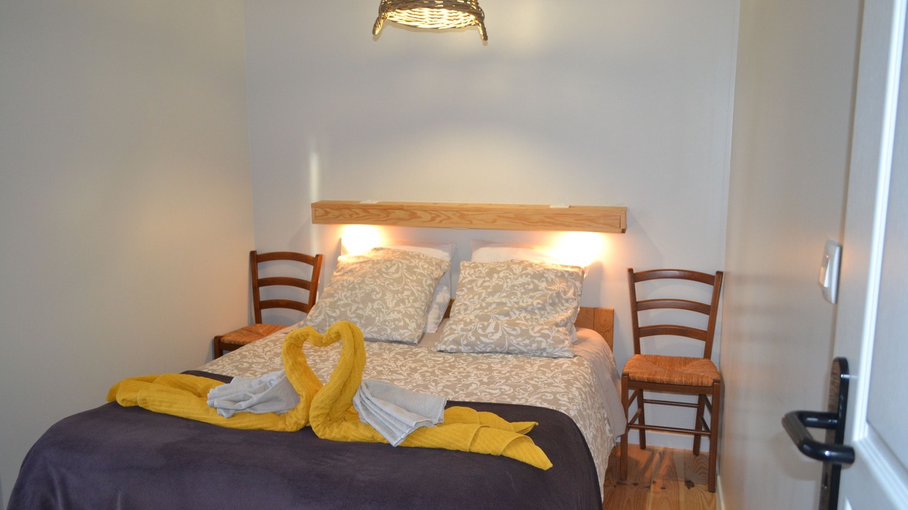 Photo of Bedroom in Doissat