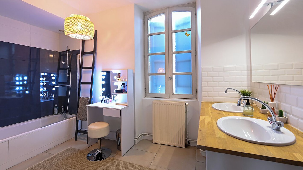 Photo of Bathroom in Revel