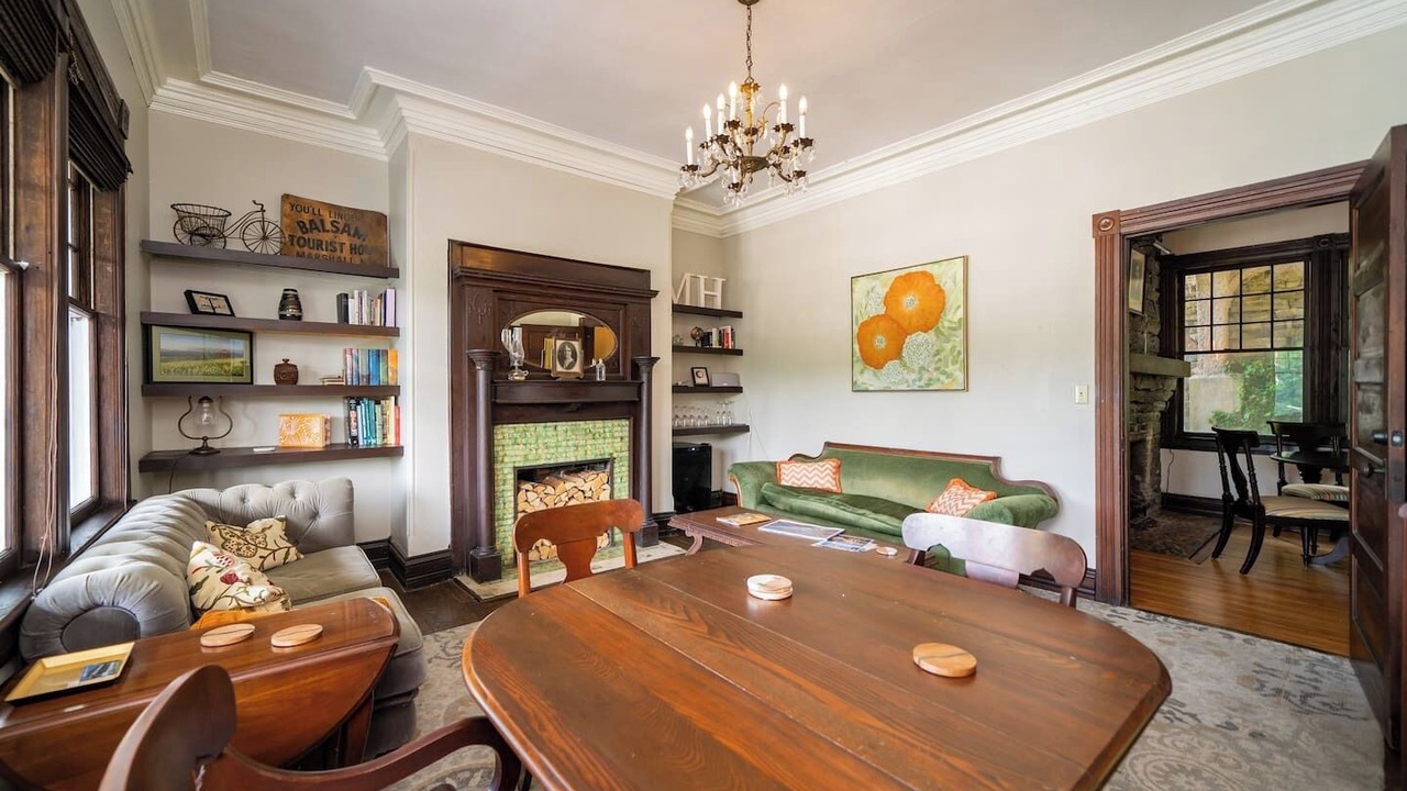 Photo of Livingroom in Marshall