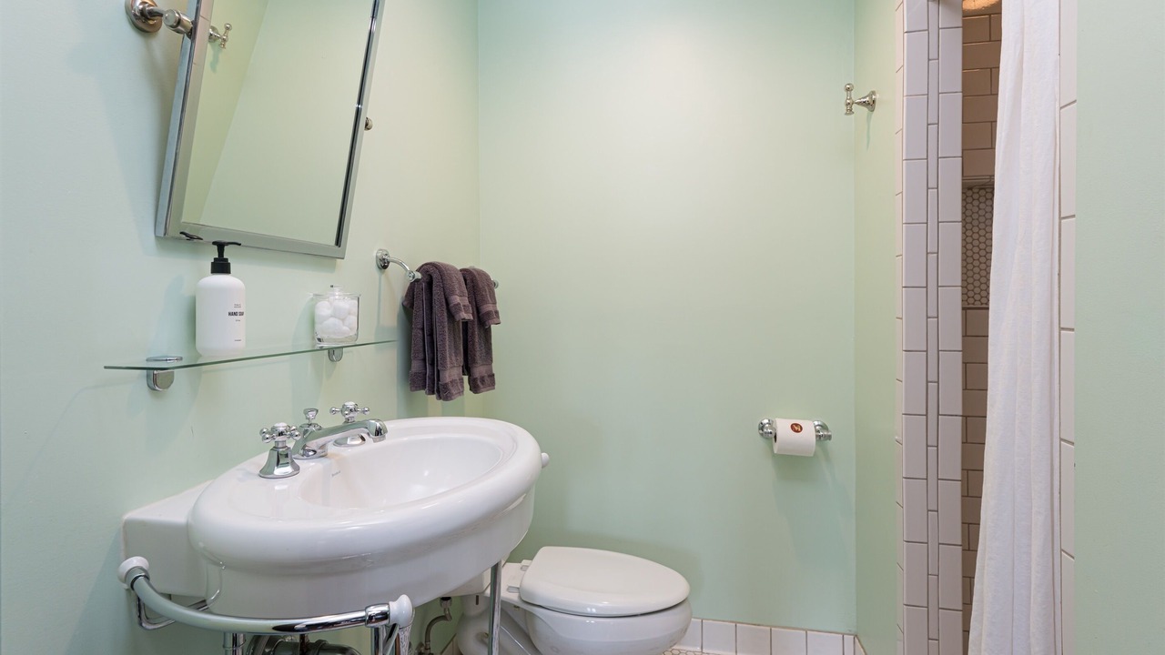 Photo of Bathroom in Marshall