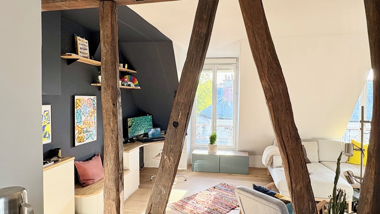 Photo of Livingroom in 10th Arrondissement