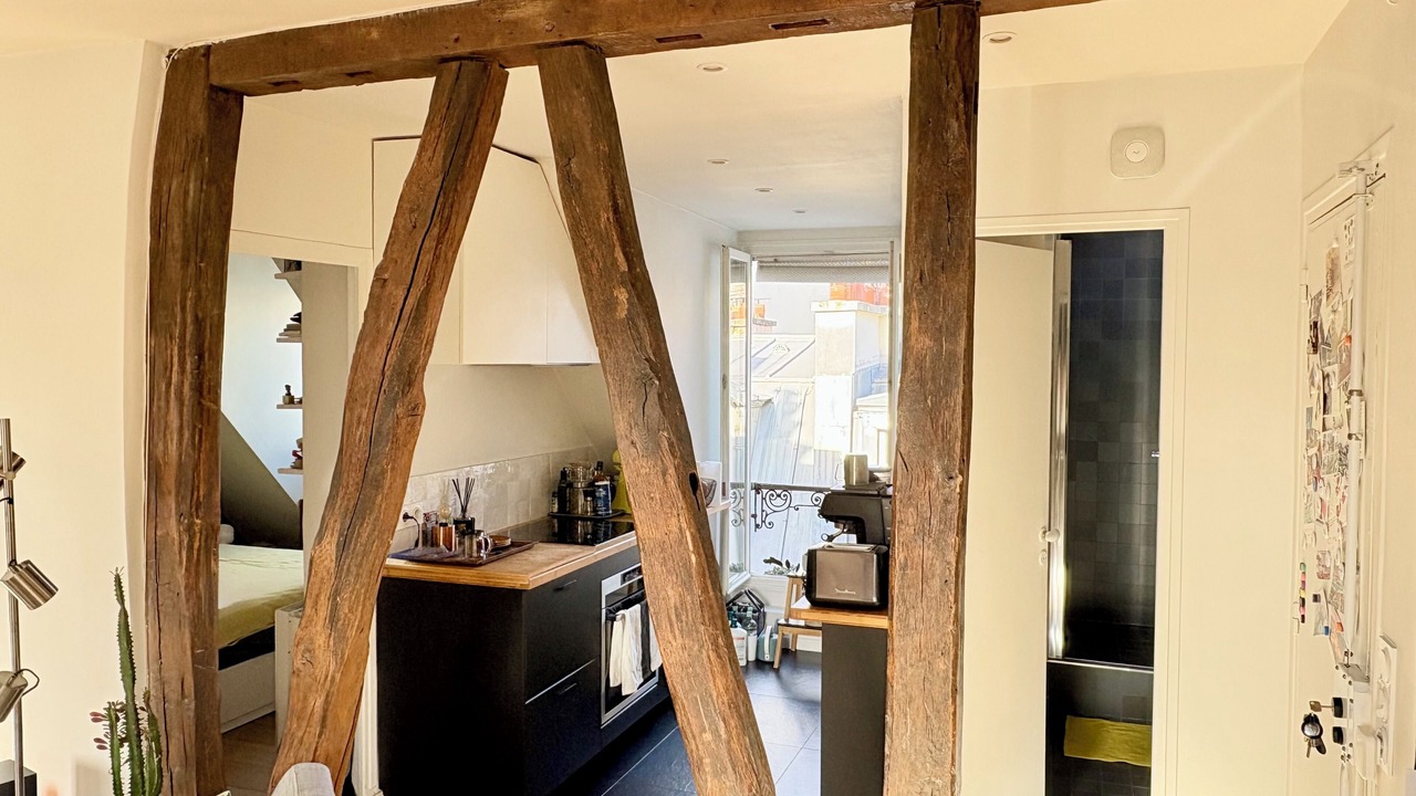 Photo of Bedroom in 10th Arrondissement