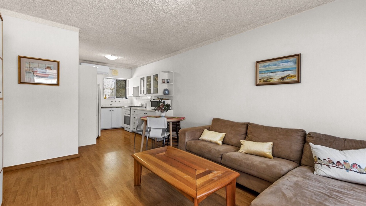 Photo of Livingroom in Hove