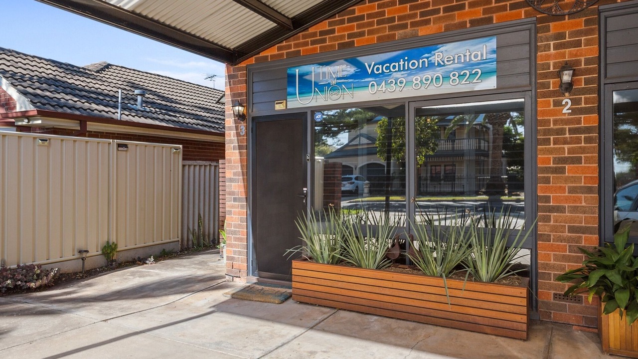 Photo of Others in Semaphore