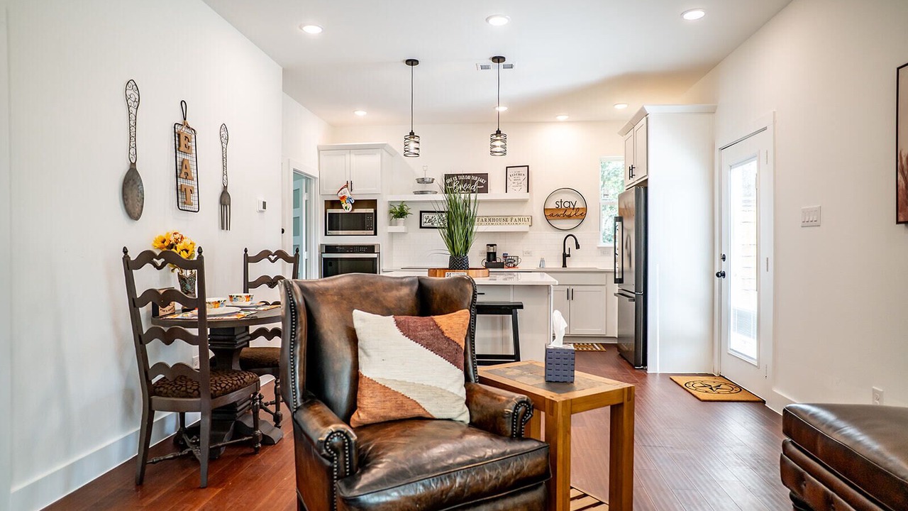 Photo of Livingroom in Burleson