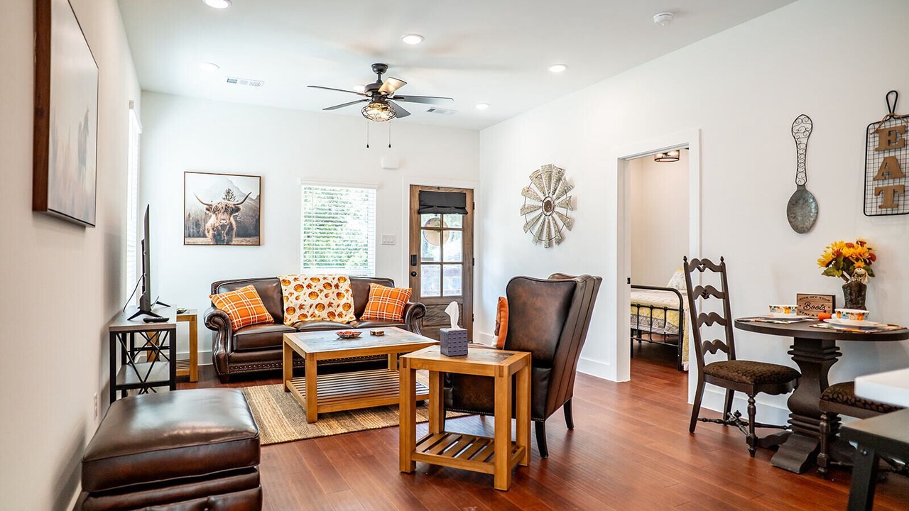 Photo of Livingroom in Burleson
