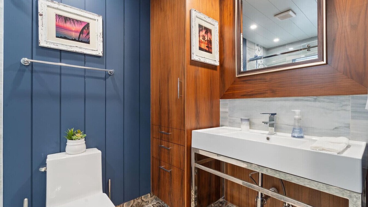 Photo of Bathroom in Palm Beach Country Estates