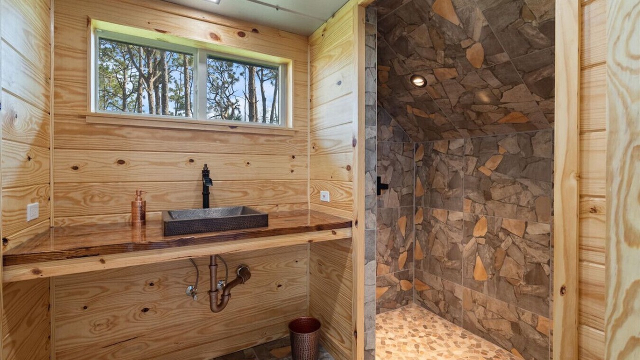 Photo of Bathroom in Palm Beach Country Estates