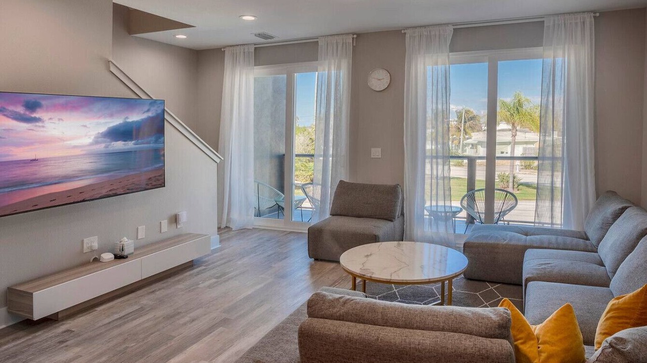 Photo of Livingroom in Madeira Beach