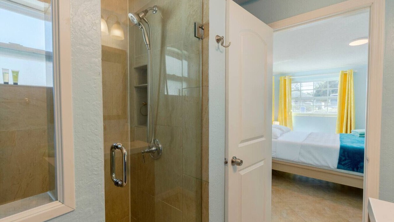 Photo of Bathroom in Largo