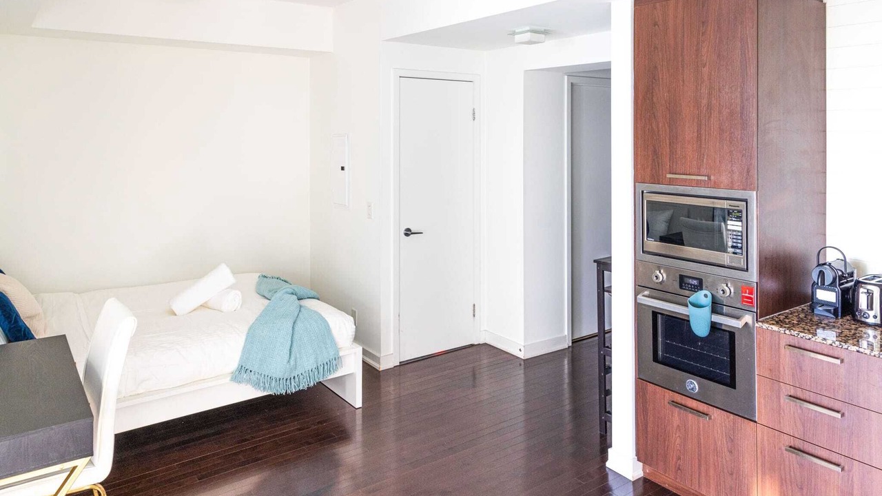 Photo of Bedroom in Toronto Entertainment District