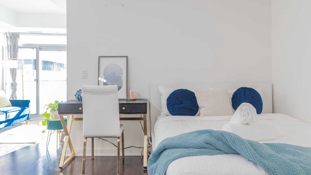 Photo of Bedroom in Toronto Entertainment District
