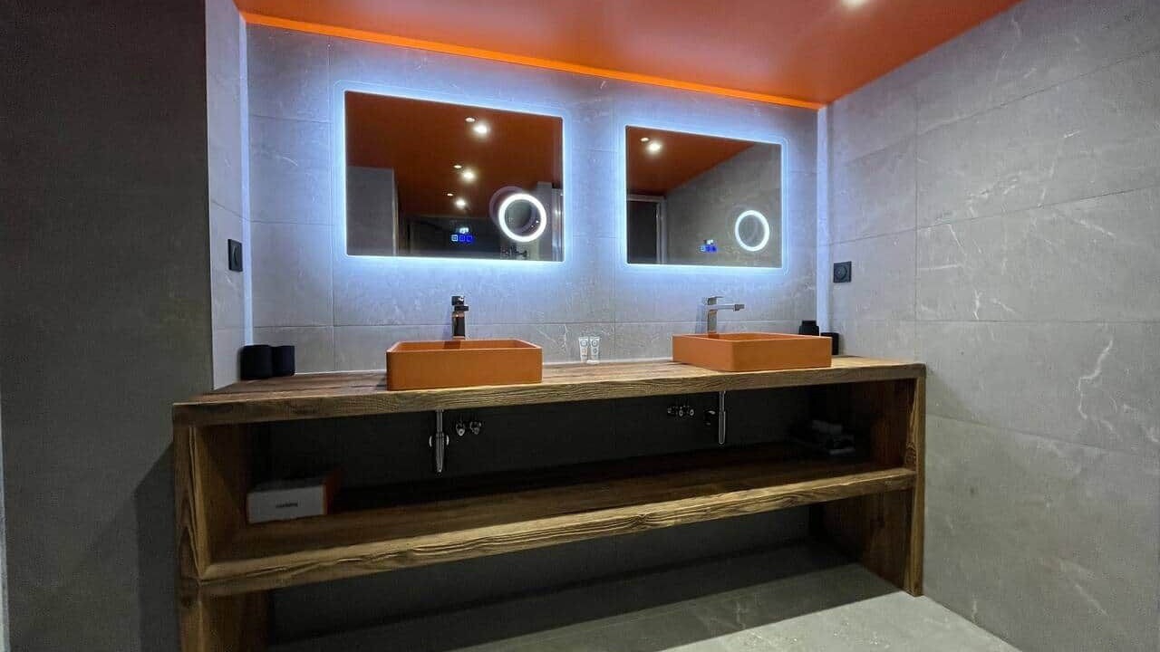 Photo of Bathroom in Les Deux Alpes
