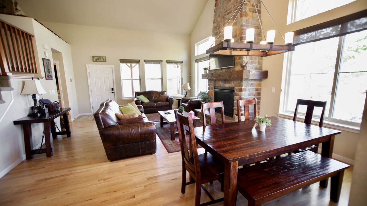 Photo of Livingroom in Silvercreek