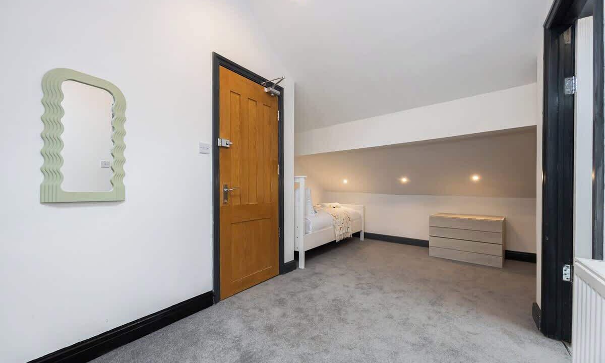 Photo of Others in Didsbury