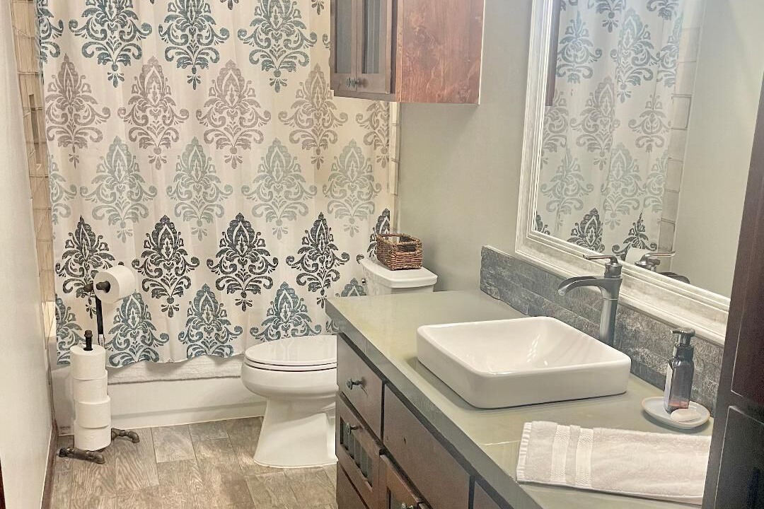 Photo of Bathroom in Cleveland County