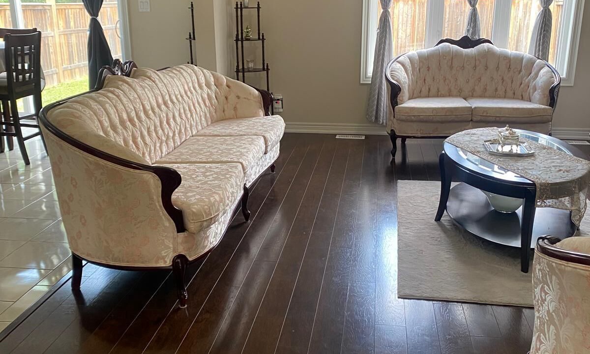 Photo of Livingroom in Thorold