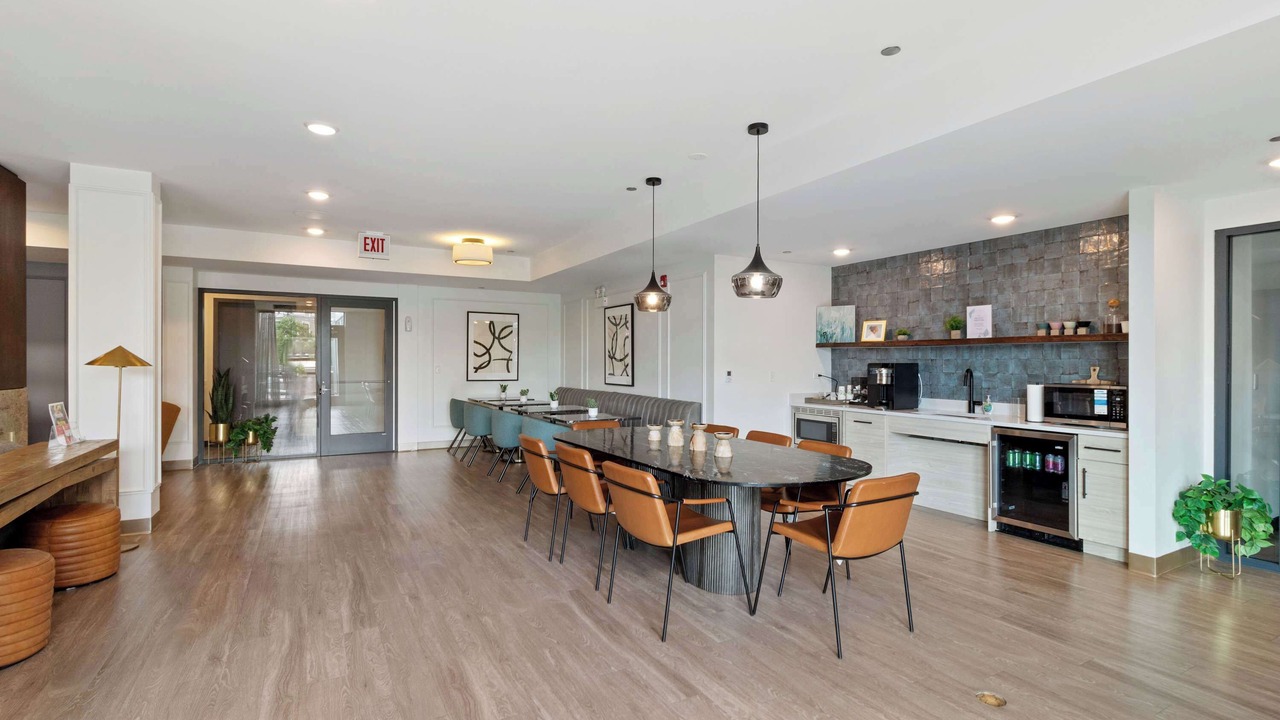 Photo of Others in Palmer Square