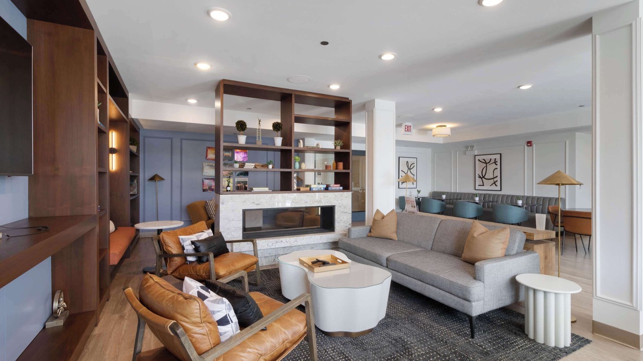 Photo of Livingroom in Palmer Square