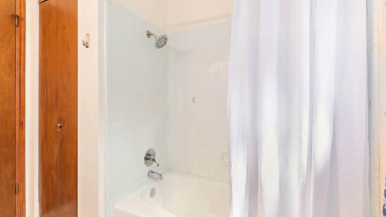 Photo of Bathroom in Midway