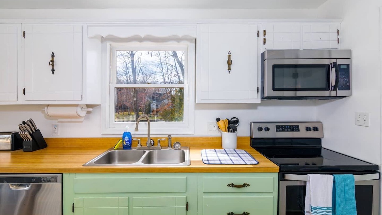 Photo of Kitchen in Lake of the Woods