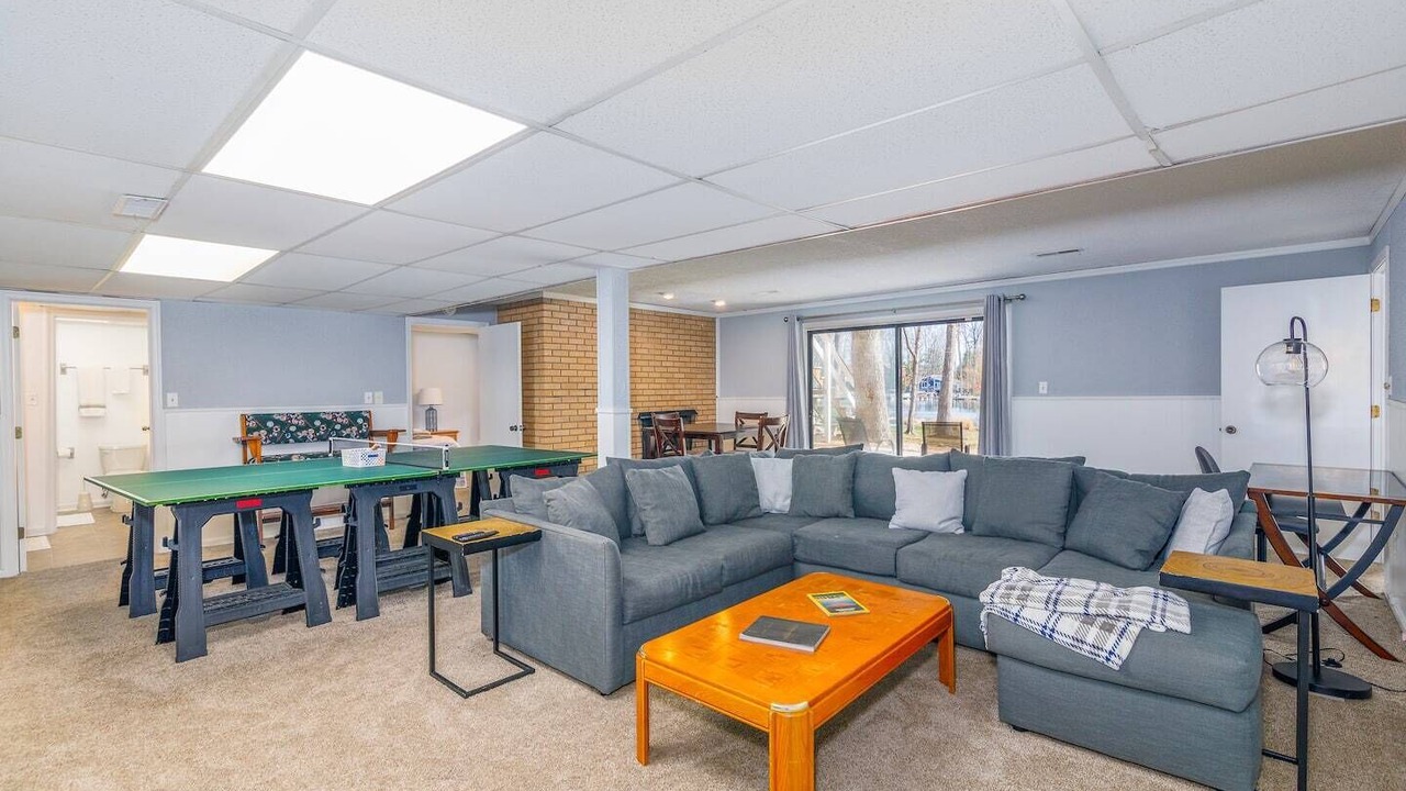 Photo of Livingroom in Lake of the Woods