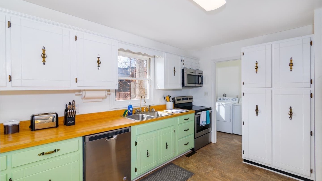 Photo of Kitchen in Lake of the Woods