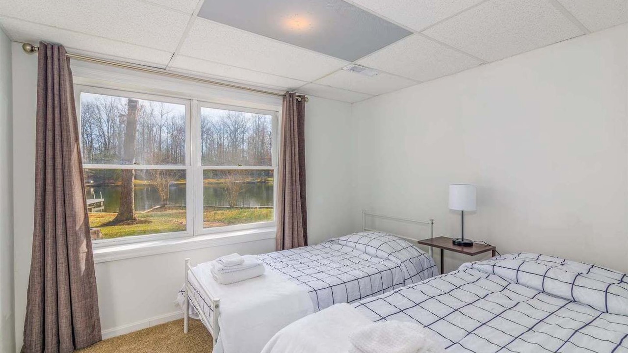 Photo of Bedroom in Lake of the Woods