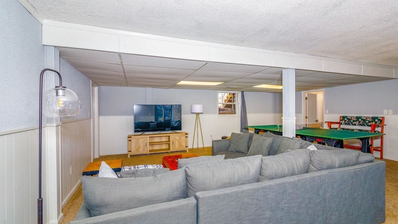 Photo of Livingroom in Lake of the Woods