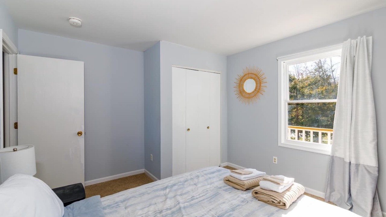 Photo of Bedroom in Lake of the Woods