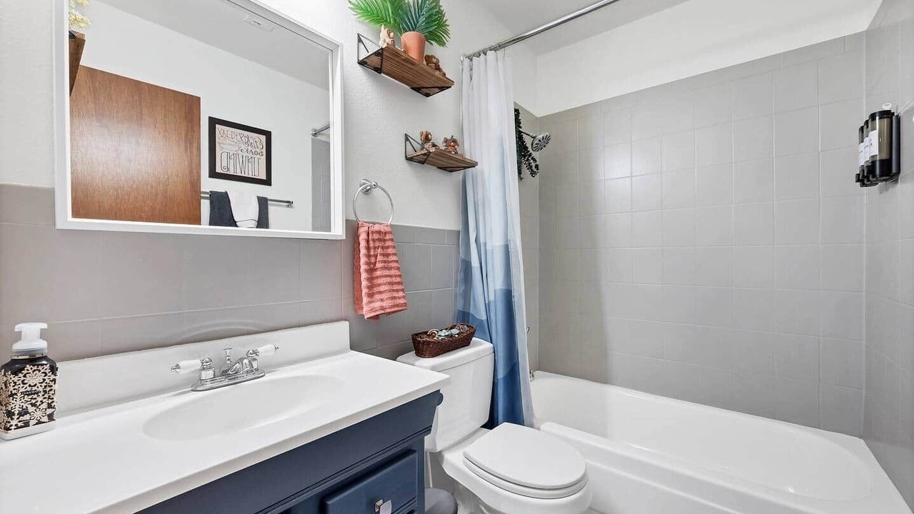 Photo of Bathroom in Thornton