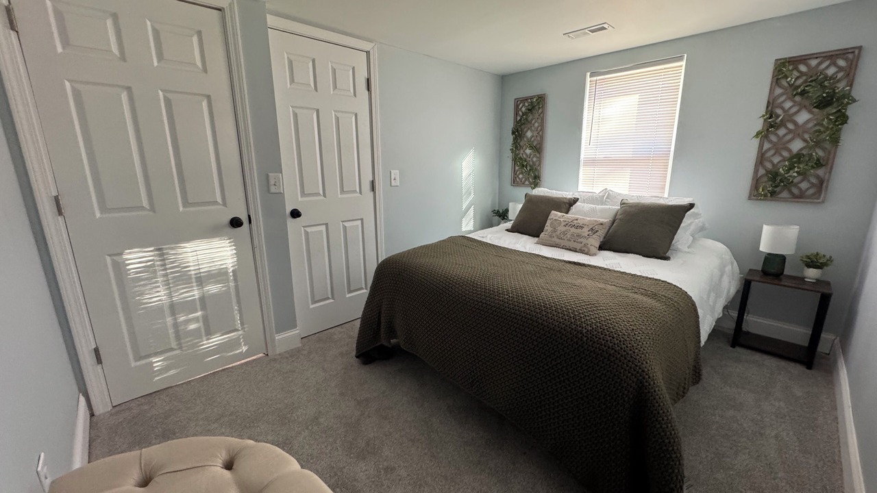 Photo of Bedroom in Salem