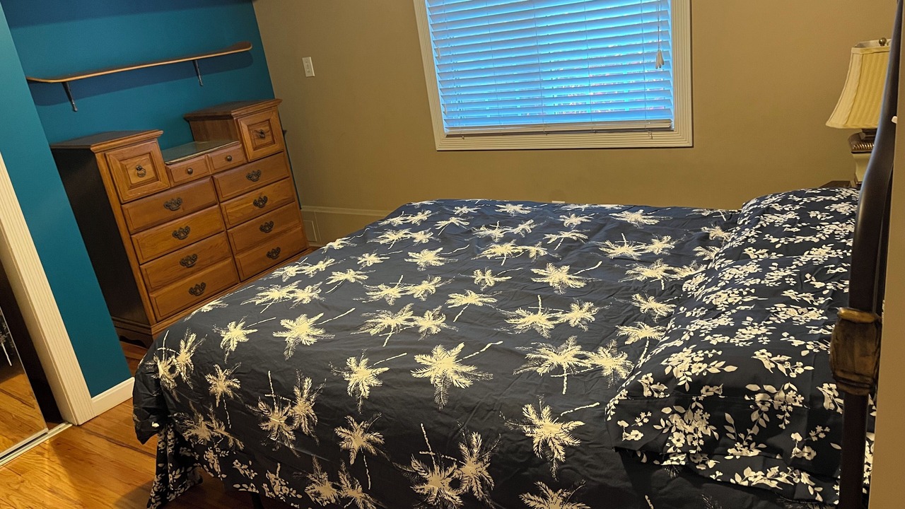Photo of Bedroom in Madisonville
