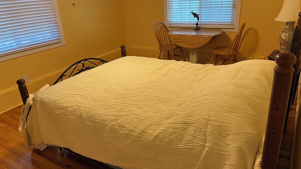 Photo of Bedroom in Madisonville