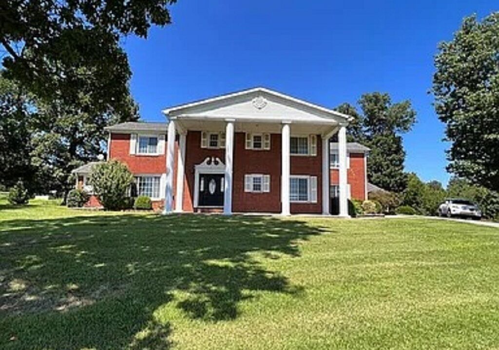 Photo of Outdoor in Madisonville