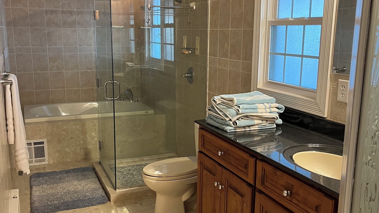 Photo of Bathroom in Madisonville