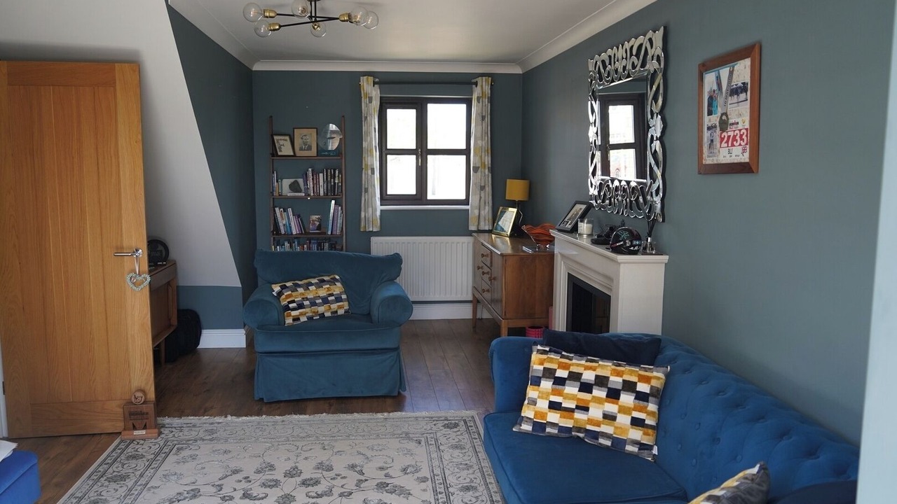 Photo of Livingroom in Atworth