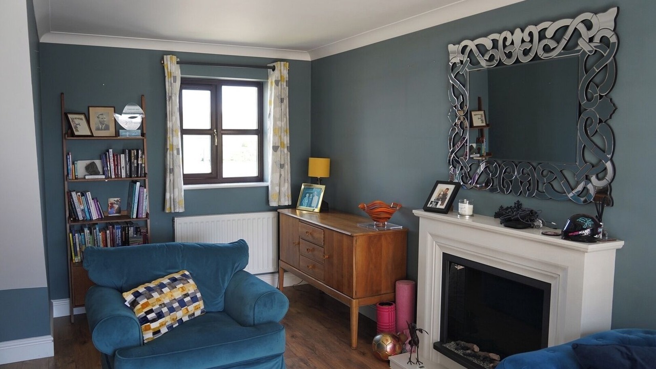 Photo of Livingroom in Atworth