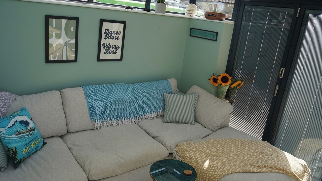 Photo of Livingroom in Atworth