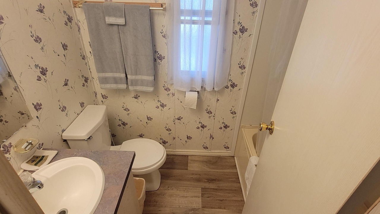 Photo of Bathroom in West Tawakoni