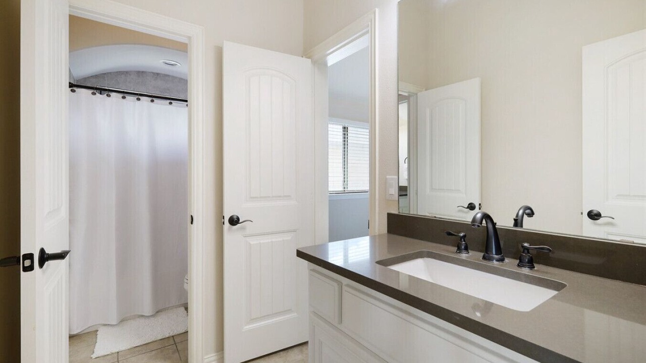 Photo of Bathroom in Frisco